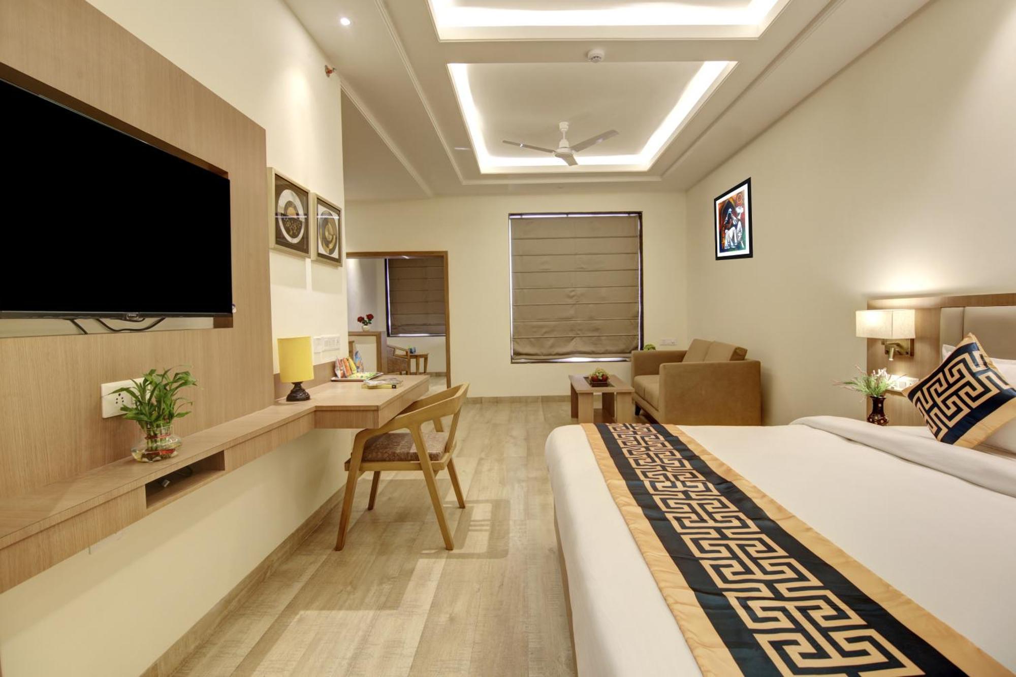 Hotel Grand City Lite Hotel 4*